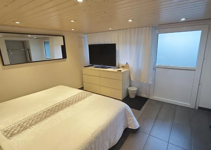 Проживание в семье Sourire De Paradis *